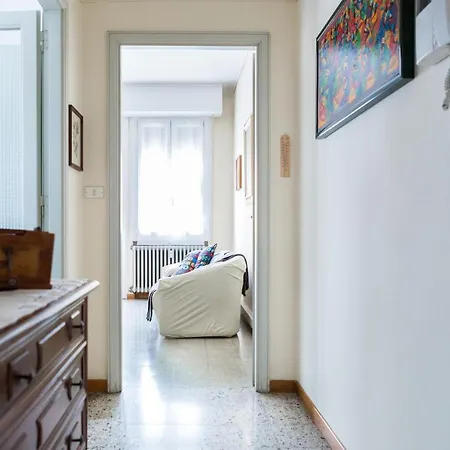 A Pochi Passi Dal Centro E Dall'ospedale Di Apartment *