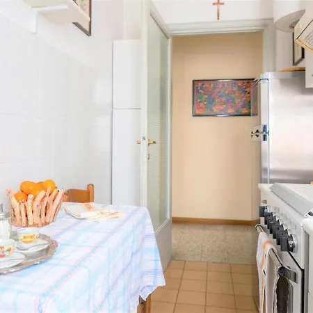 Apartment A Pochi Passi Dal Centro E Dall'ospedale Di *